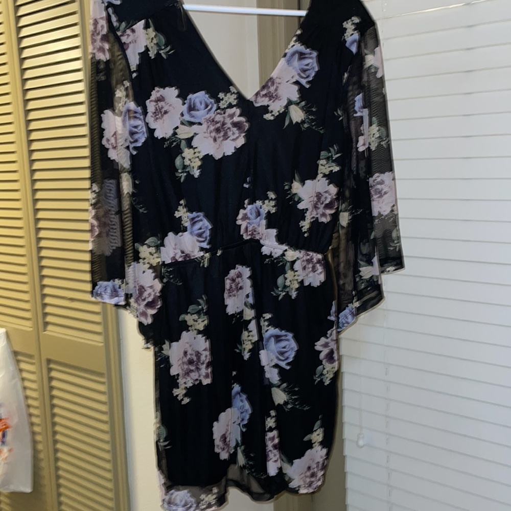 Romper - Picture 2 of 3